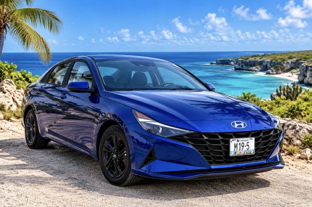 Hyundai Elantra Curacao | Automatic